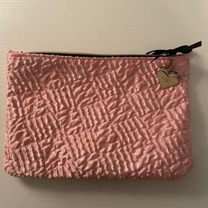 Ipsy makeup bag